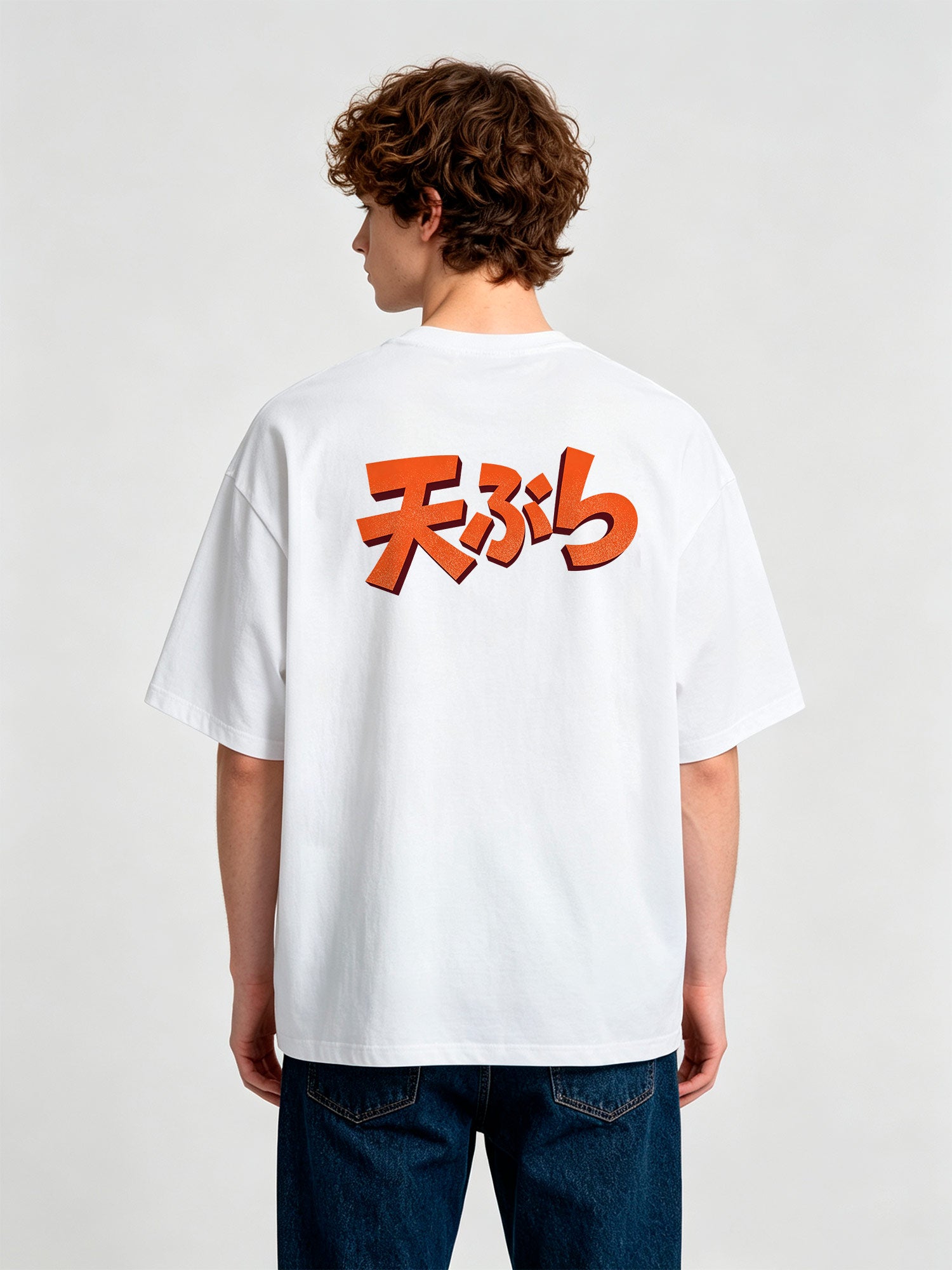 「TELL ME ABOUT IT」スタイルの半袖Tシャツ